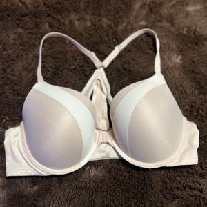 Victoria Secret Body by Victoria bra